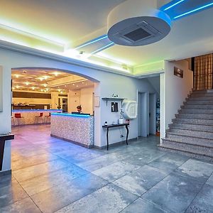 Hotel Etna